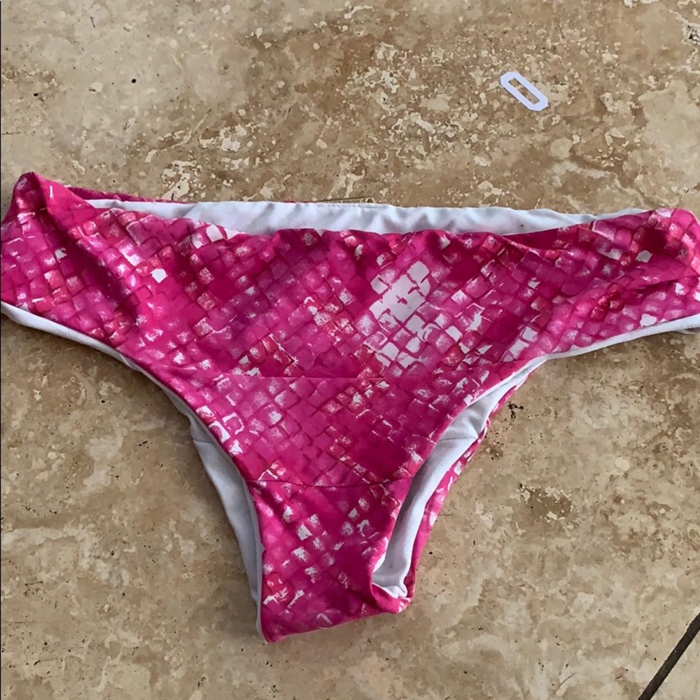 SAN LORENZO- Full coverage reversible bottoms🥰